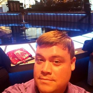 Meet your Posher, Josh